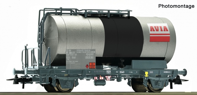 Tank car AVIA<br /><a href='images/pictures/Roco/Roco-76972.jpg' target='_blank'>Full size image</a>